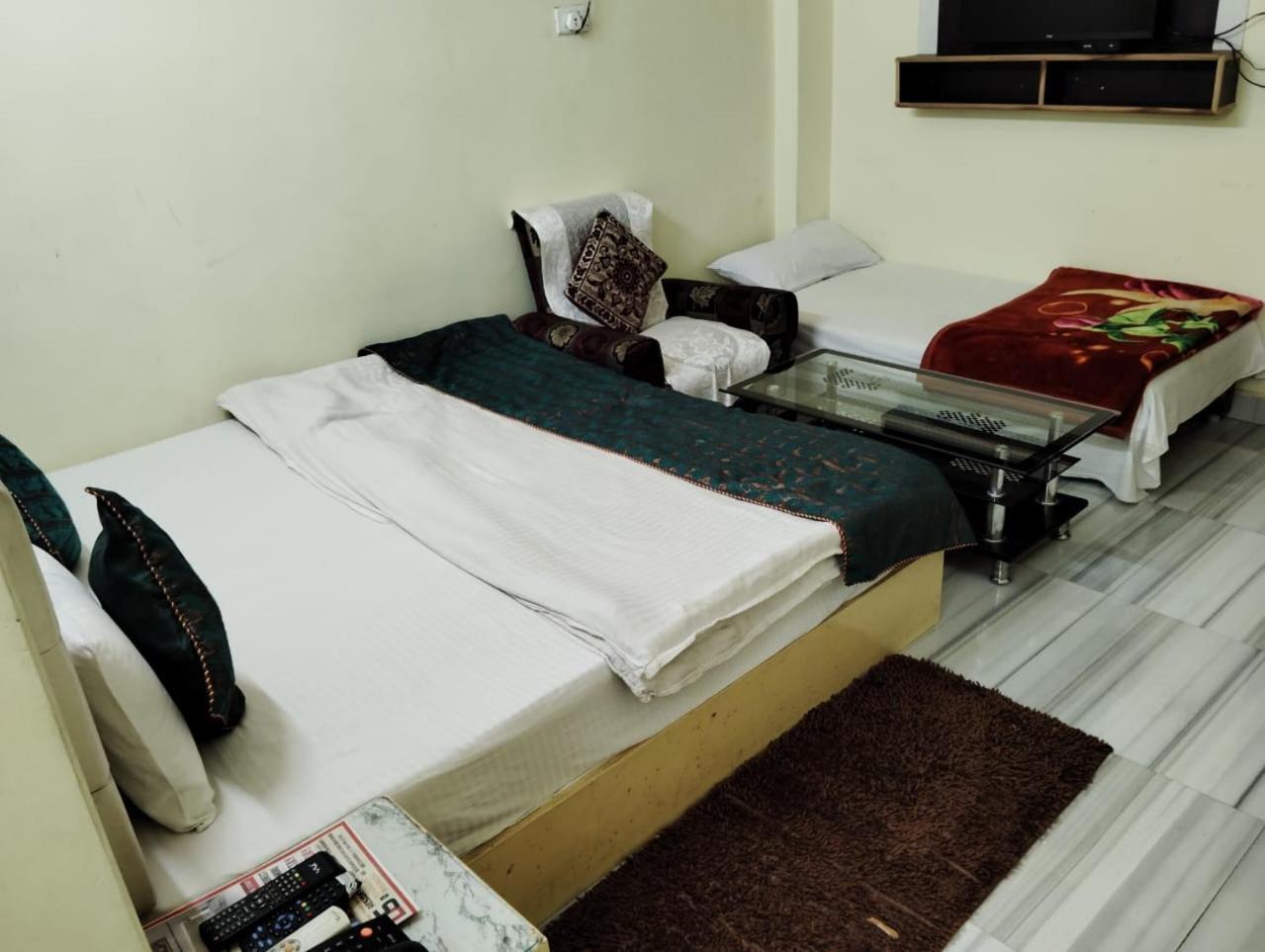Ds Residency Varanasi-Prime Location-Parking Экстерьер фото