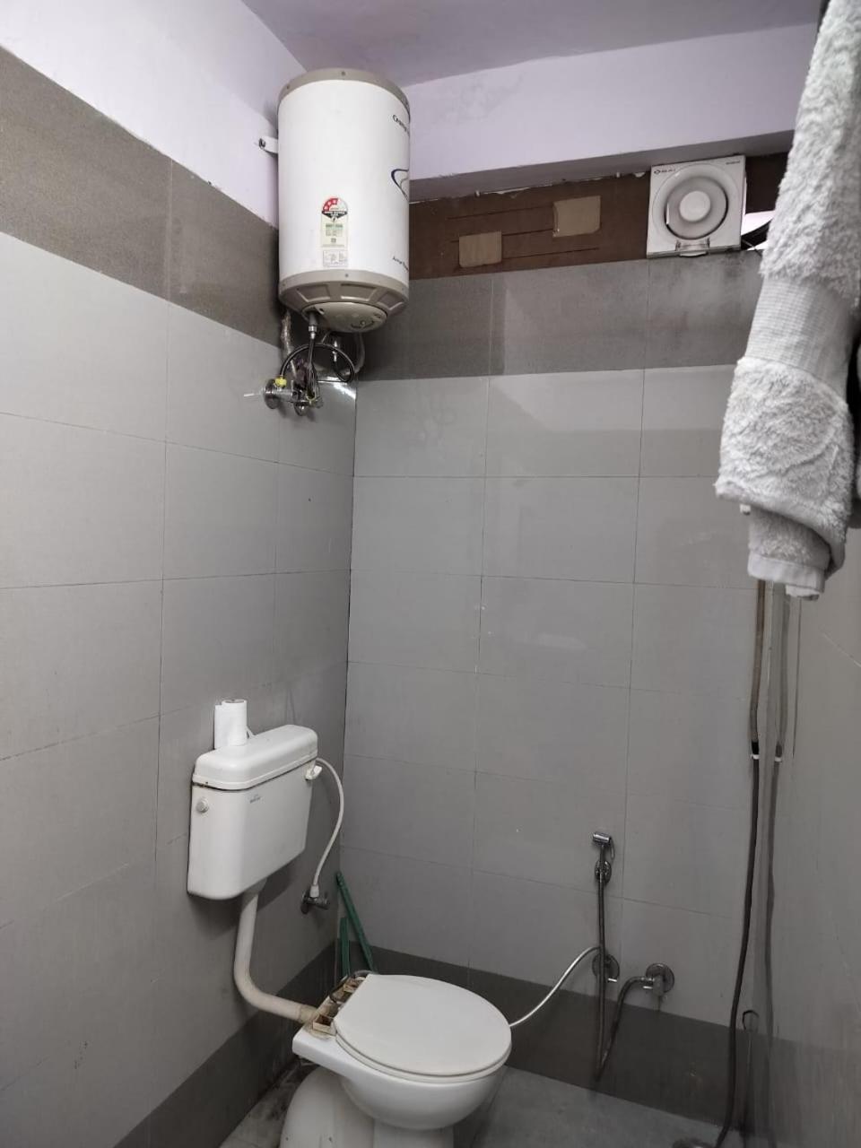 Ds Residency Varanasi-Prime Location-Parking Экстерьер фото