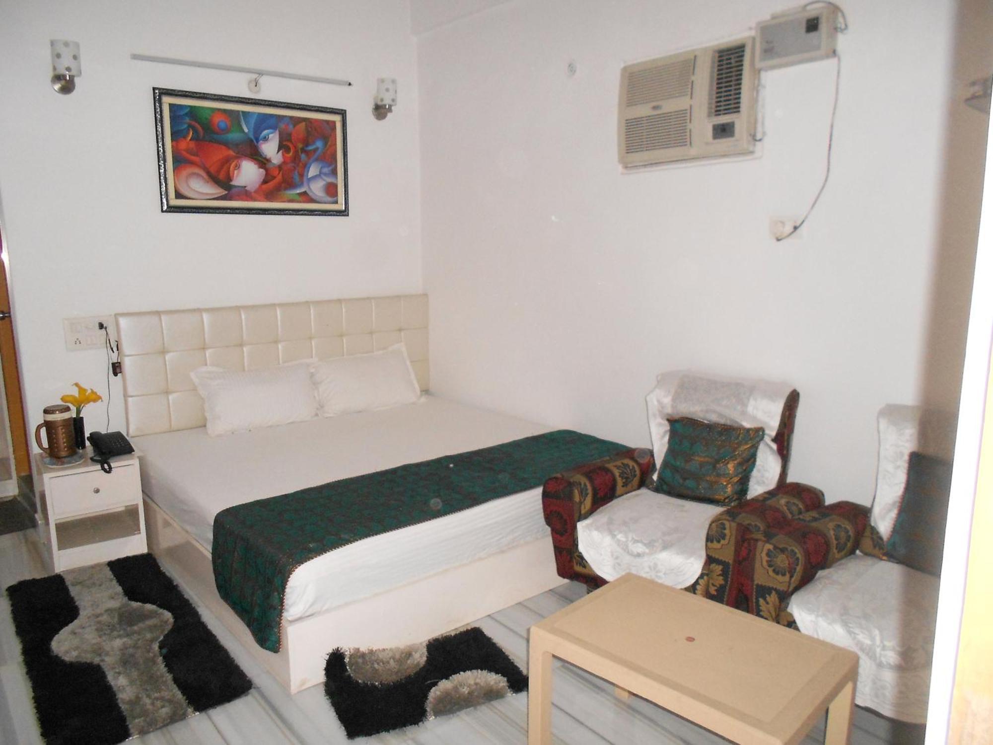 Ds Residency Varanasi-Prime Location-Parking Экстерьер фото
