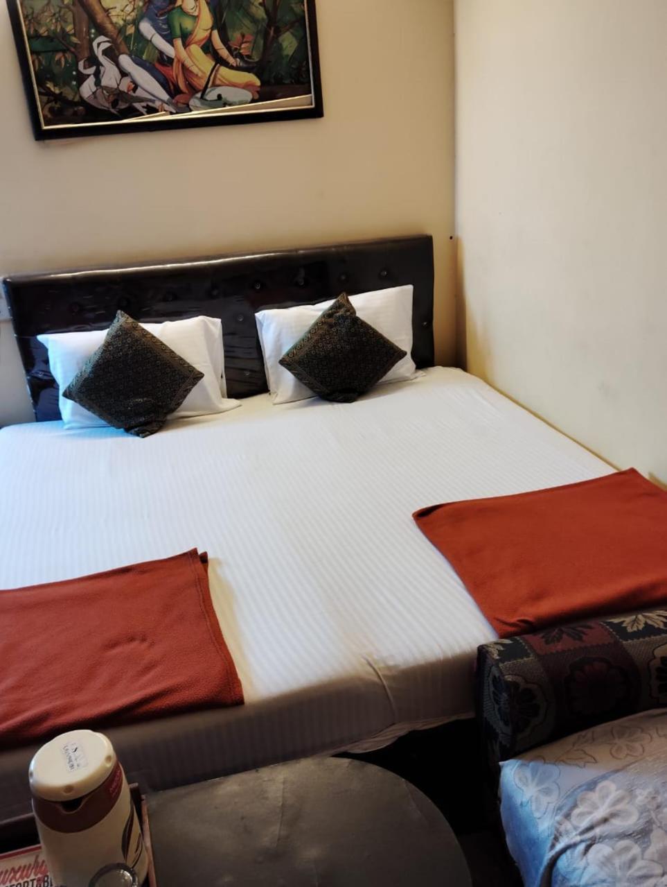 Ds Residency Varanasi-Prime Location-Parking Экстерьер фото
