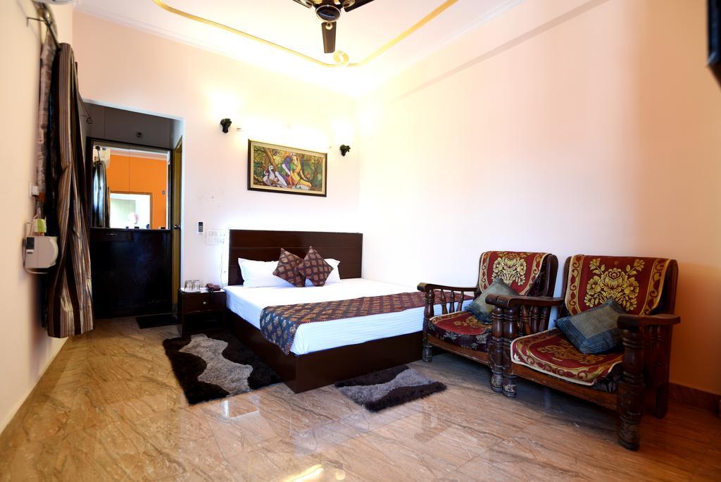 Ds Residency Varanasi-Prime Location-Parking Экстерьер фото